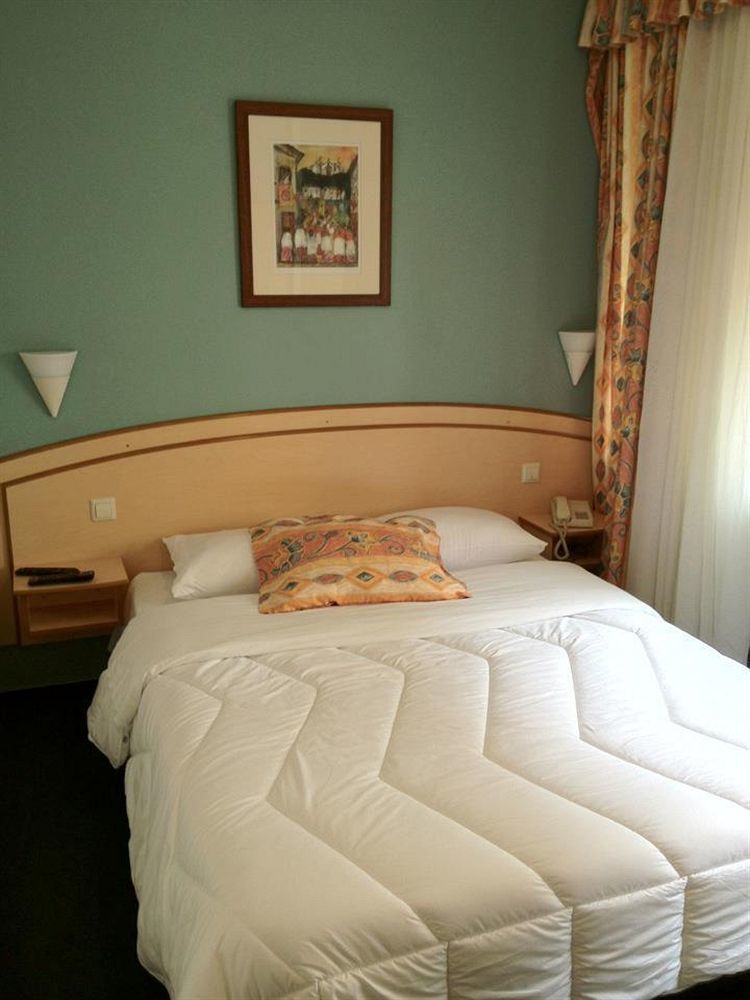 Yasha Hotel ลักเซมเบิร์ก ภายนอก รูปภาพ